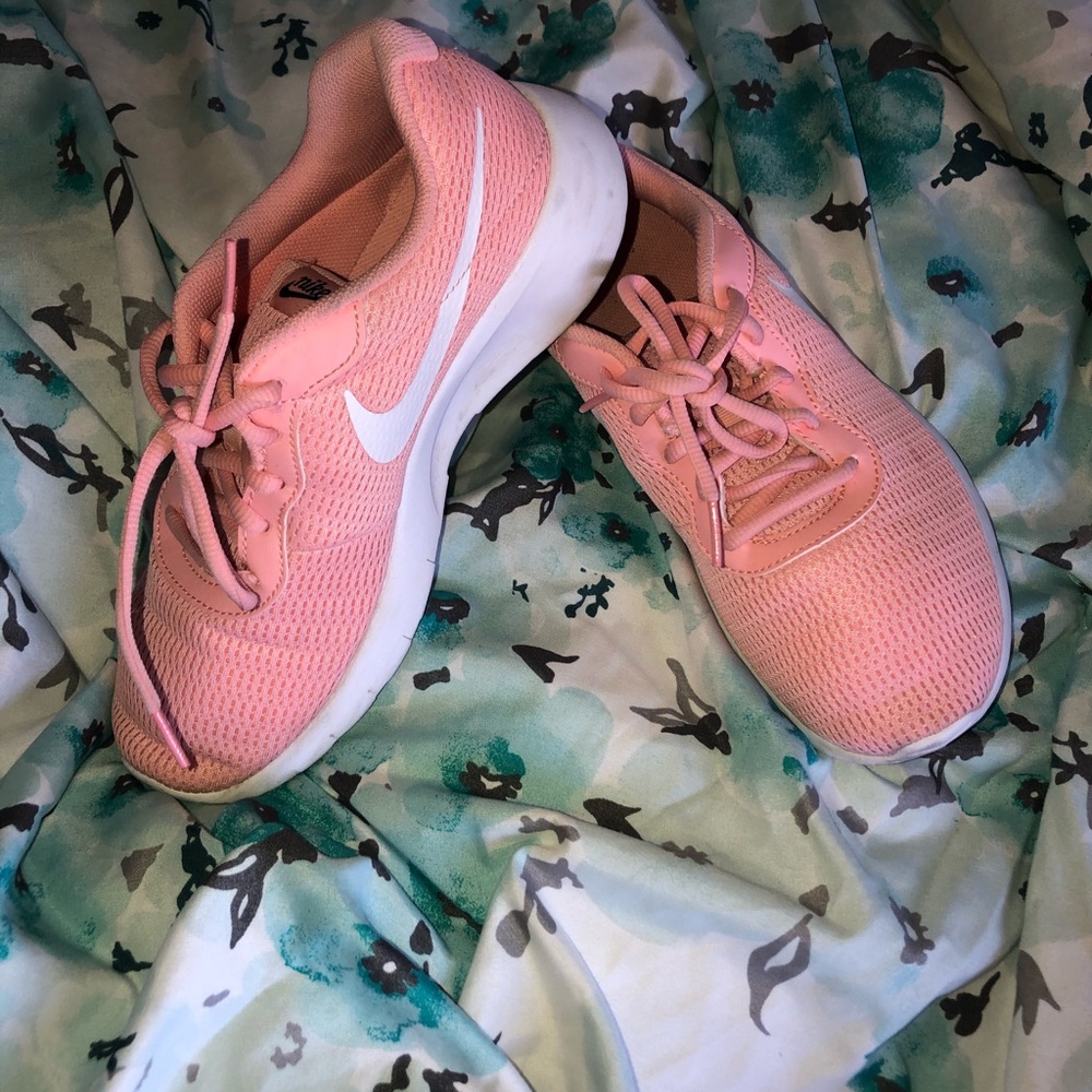 nike roshes